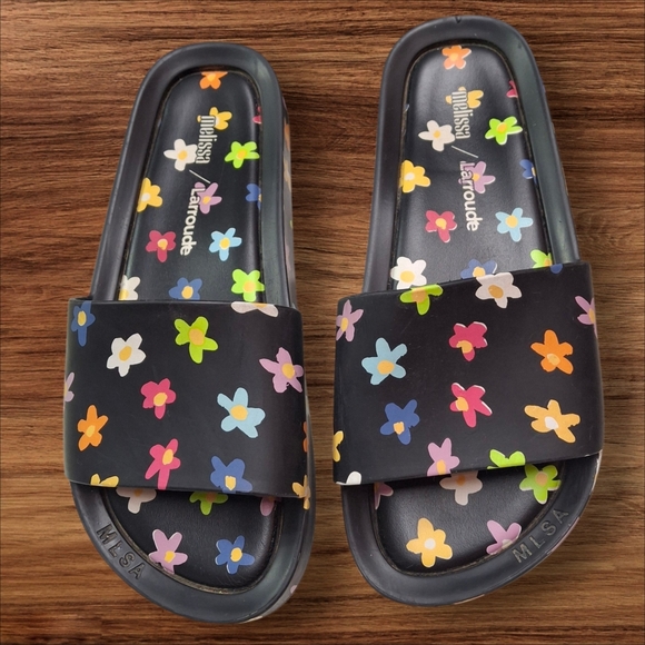 Melissa x Larroude Black Multicolored Floral Motif Rubber Slip-On Slides Size 7 - Picture 3 of 16
